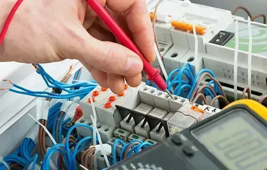 Professional electrician in Stratford